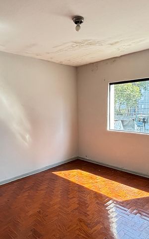 Casa à venda com 252m², 4 quartos e 6 vagas Casa à venda com 252m², 4 quartos e 6 vagasQuarto 1