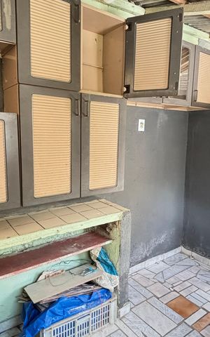 Casa à venda com 252m², 4 quartos e 6 vagas Casa à venda com 252m², 4 quartos e 6 vagasÁrea de Serviço
