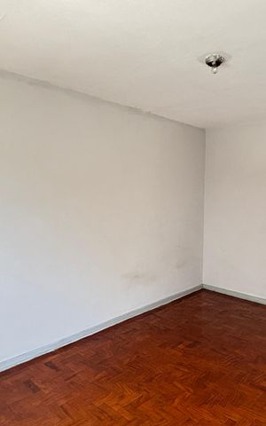 Casa à venda com 252m², 4 quartos e 6 vagas Casa à venda com 252m², 4 quartos e 6 vagasQuarto 3