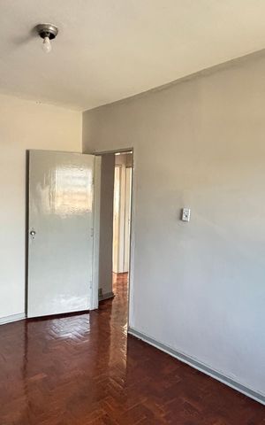 Casa à venda com 252m², 4 quartos e 6 vagas Casa à venda com 252m², 4 quartos e 6 vagasQuarto 2