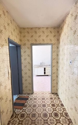 Casa à venda com 252m², 4 quartos e 6 vagas Casa à venda com 252m², 4 quartos e 6 vagasCopa