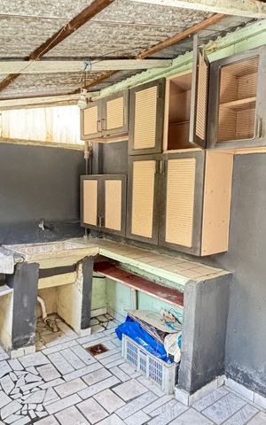 Casa à venda com 252m², 4 quartos e 6 vagas Casa à venda com 252m², 4 quartos e 6 vagasÁrea de Serviço