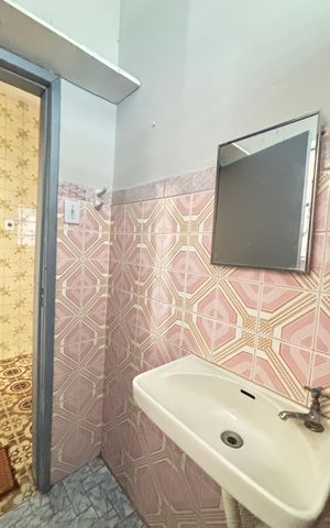 Casa à venda com 252m², 4 quartos e 6 vagas Casa à venda com 252m², 4 quartos e 6 vagasBanheiro 2