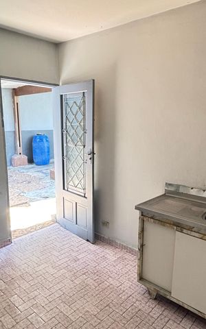 Casa à venda com 252m², 4 quartos e 6 vagas Casa à venda com 252m², 4 quartos e 6 vagasCozinha