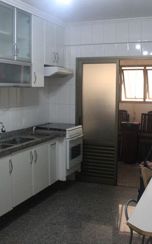 Apartamento à venda com 148m², 3 quartos e 2 vagasCozinha