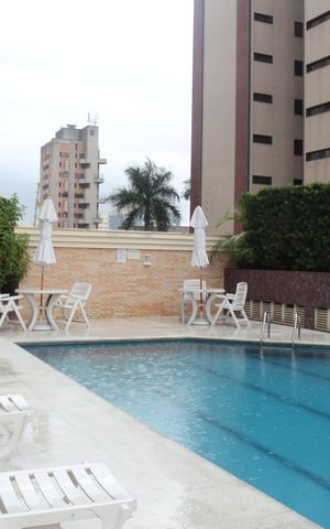 Apartamento à venda com 148m², 3 quartos e 2 vagasÁrea comum - Piscina