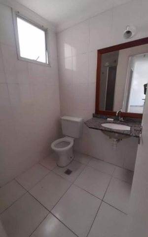 Apartamento à venda com 58m², 2 quartos e 1 vaga Apartamento à venda com 58m², 2 quartos e 1 vagaBanheiro