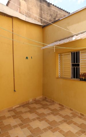 Casa à venda com 209m², 3 quartos e 3 vagas Casa à venda com 209m², 3 quartos e 3 vagasQuintal