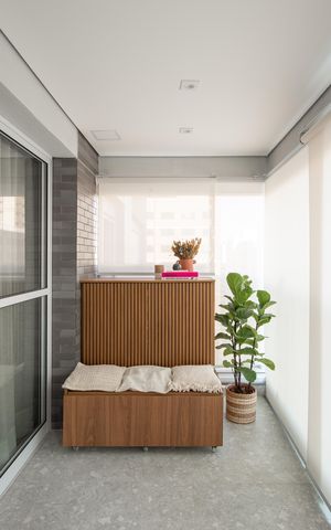 Apartamento à venda com 66m², 2 quartos e 1 vaga Apartamento à venda com 66m², 2 quartos e 1 vagaVaranda