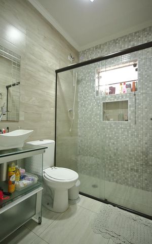 Casa à venda com 127m², 3 quartos e 2 vagasBanheiro  2 