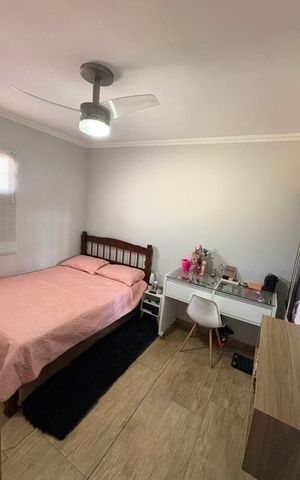 Casa à venda com 127m², 3 quartos e 2 vagas