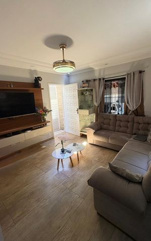 Casa à venda com 127m², 3 quartos e 2 vagas
