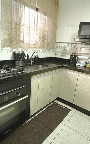 Casa à venda com 127m², 3 quartos e 2 vagasCozinha 