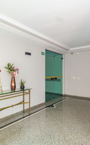 Apartamento à venda com 112m², 3 quartos e 2 vagasHall social