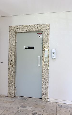 Apartamento para alugar com 151m², 2 quartos e 1 vagaÁrea comum - Elevador