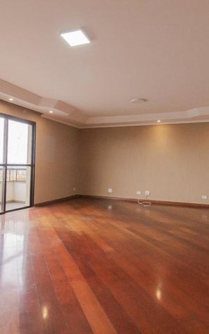 Apartamento para alugar com 300m², 4 quartos e 3 vagas Apartamento para alugar com 300m², 4 quartos e 3 vagasSala/Sala de jantar