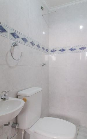 Apartamento para alugar com 300m², 4 quartos e 3 vagas Apartamento para alugar com 300m², 4 quartos e 3 vagasBanheiro de serviço