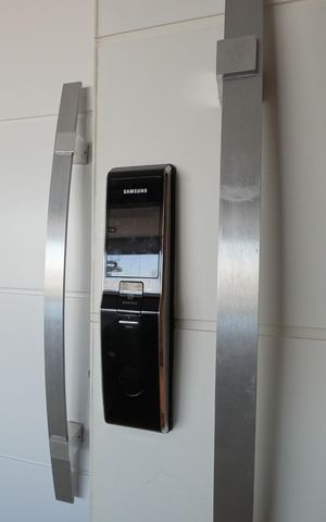 Apartamento à venda com 130m², 3 quartos e 2 vagasFechadura Digital