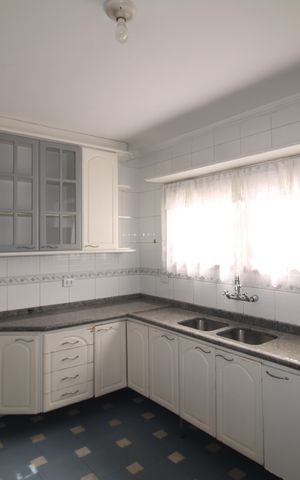 Casa para alugar com 125m², 3 quartos e 2 vagasCozinha