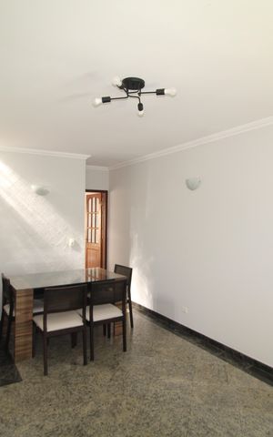 Casa para alugar com 125m², 3 quartos e 2 vagasSala