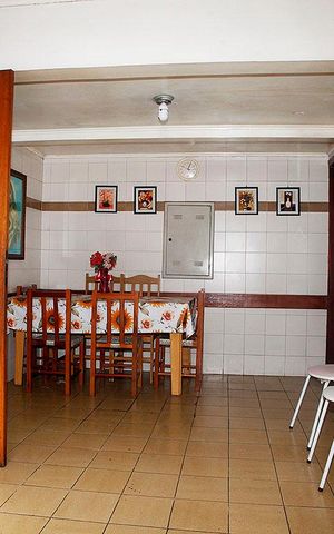 Casa para alugar com 278m², 8 quartos e 2 vagasCozinha