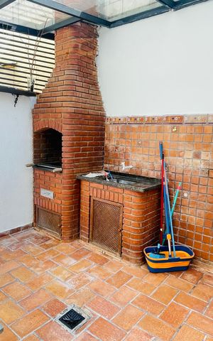 Casa de condomínio para alugar com 70m², 2 quartos e 2 vagas Casa de condomínio para alugar com 70m², 2 quartos e 2 vagasChurrasqueira