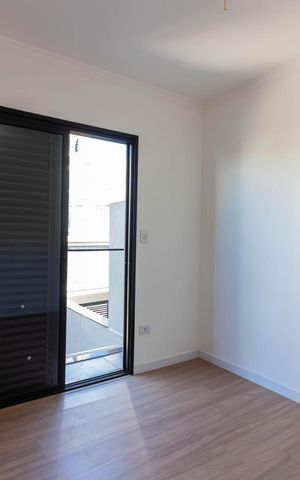 Casa à venda com 90m², 3 quartos e 2 vagasSuíte