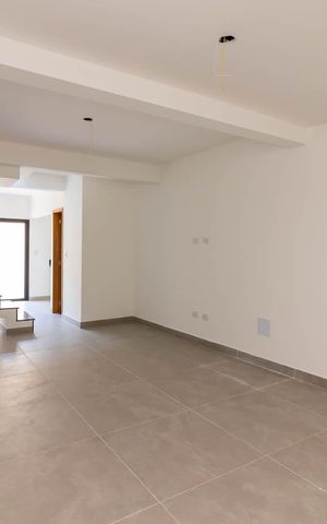 Casa à venda com 90m², 3 quartos e 2 vagasÁrea comum