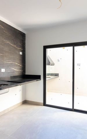 Casa à venda com 90m², 3 quartos e 2 vagasÁrea de Serviço