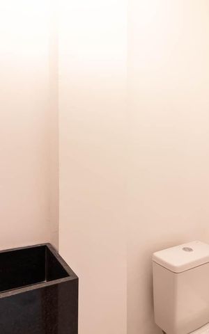 Casa à venda com 90m², 3 quartos e 2 vagasBanheiro de serviço