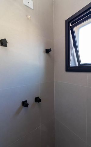 Casa à venda com 90m², 3 quartos e 2 vagasBanheiro da Suíte