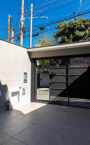 Casa à venda com 90m², 3 quartos e 2 vagasGaragem