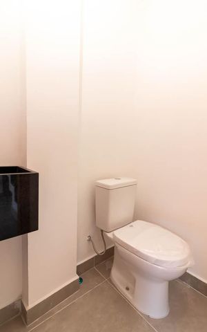 Casa à venda com 90m², 3 quartos e 2 vagasBanheiro de serviço
