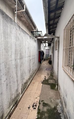 Casa à venda com 125m², 3 quartos e 2 vagas Casa à venda com 125m², 3 quartos e 2 vagasCorredor