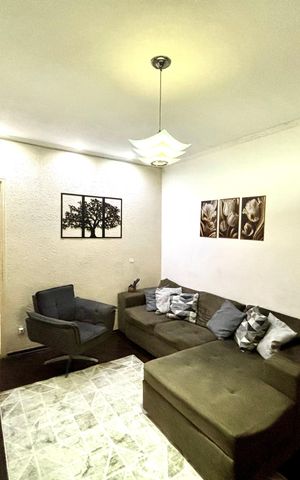 Casa à venda com 125m², 3 quartos e 2 vagas Casa à venda com 125m², 3 quartos e 2 vagasSala
