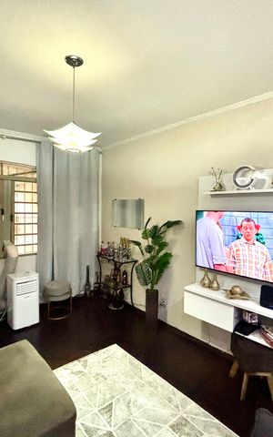 Casa à venda com 125m², 3 quartos e 2 vagas Casa à venda com 125m², 3 quartos e 2 vagasSala