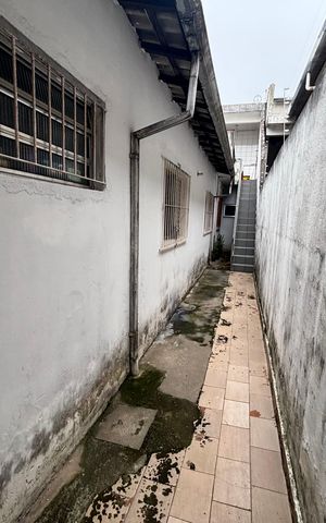 Casa à venda com 125m², 3 quartos e 2 vagas Casa à venda com 125m², 3 quartos e 2 vagasCorredor