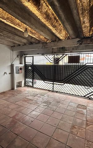 Casa à venda com 125m², 3 quartos e 2 vagas Casa à venda com 125m², 3 quartos e 2 vagasGaragem