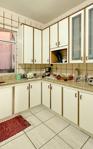Casa para alugar com 280m², 4 quartos e 2 vagasCozinha