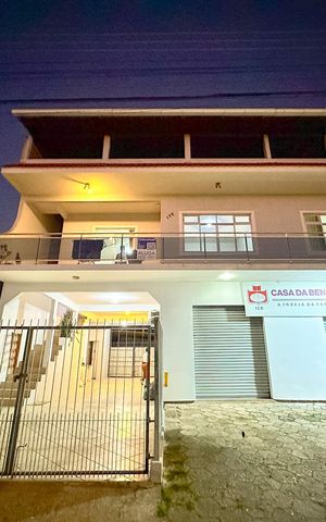 Casa para alugar com 280m², 4 quartos e 2 vagasFachada
