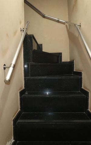 Casa à venda com 120m², 3 quartos e 1 vagaEscada