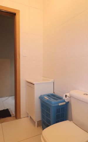 Casa à venda com 120m², 3 quartos e 1 vagaBanheiro 2
