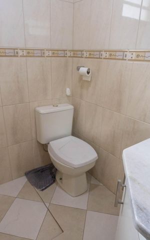 Casa à venda com 160m², 3 quartos e 2 vagas Casa à venda com 160m², 3 quartos e 2 vagasBanheiro da suíte