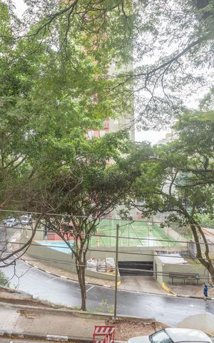 Casa à venda com 160m², 3 quartos e 2 vagas Casa à venda com 160m², 3 quartos e 2 vagasVista da varanda