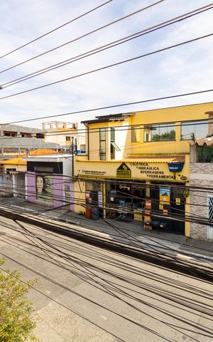 Casa à venda com 6m², 3 quartos e 2 vagas Casa à venda com 6m², 3 quartos e 2 vagasVista Varanda da Suíte 3