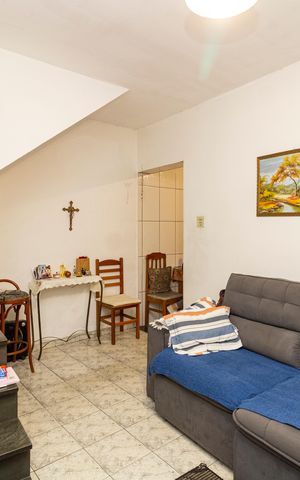 Casa à venda com 6m², 3 quartos e 2 vagas Casa à venda com 6m², 3 quartos e 2 vagasSala 2