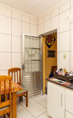 Casa à venda com 6m², 3 quartos e 2 vagas Casa à venda com 6m², 3 quartos e 2 vagasCozinha 2