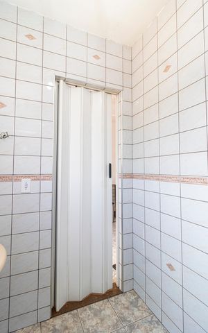 Casa à venda com 6m², 3 quartos e 2 vagas Casa à venda com 6m², 3 quartos e 2 vagasBanheiro da Suíte 3