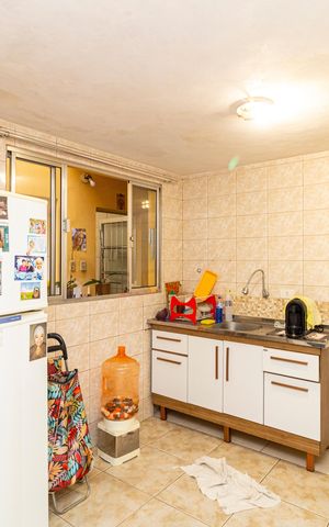 Casa à venda com 6m², 3 quartos e 2 vagas Casa à venda com 6m², 3 quartos e 2 vagasCozinha