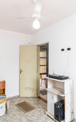 Casa à venda com 6m², 3 quartos e 2 vagas Casa à venda com 6m², 3 quartos e 2 vagasSuíte 3